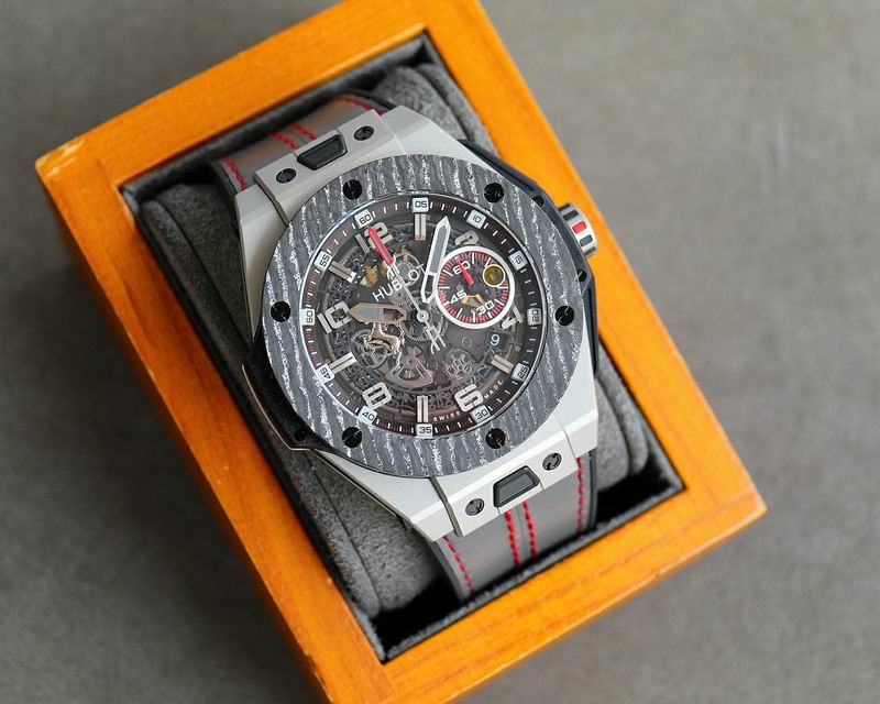 Hublot 45mm 032420